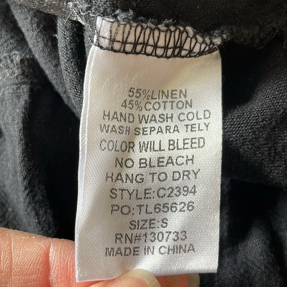 UMGEE Top Black Linen Blend Popover BOHO Side Splits to Waist Sleeveless Small - Picture 10 of 12